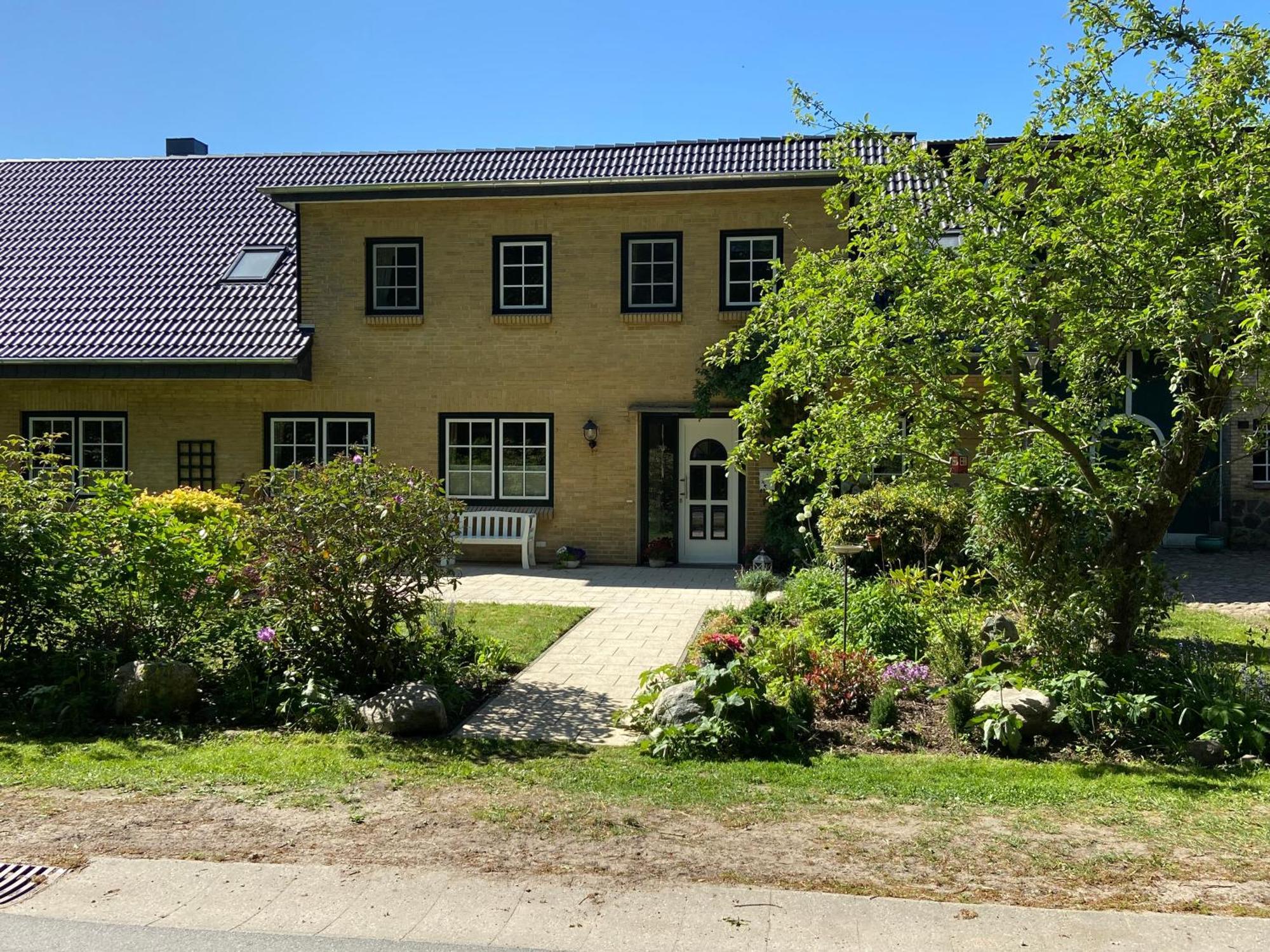 Ferienwohnung Reitanlage Bärenz Selk Exterior foto